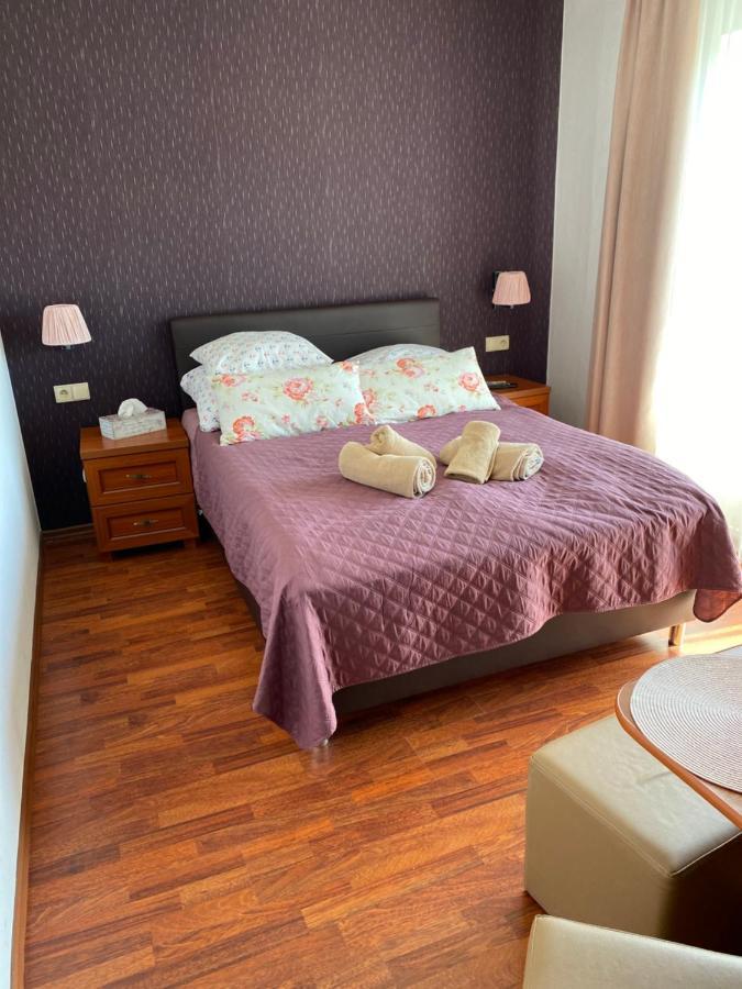 Magnolia Nocleg ze śniadaniem 3*